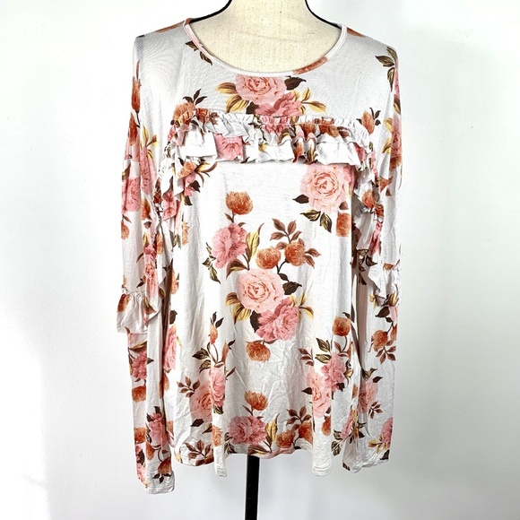Skylar & Jade NWT Rose Pattern Ruffle Knit Top - Picture 1 of 8